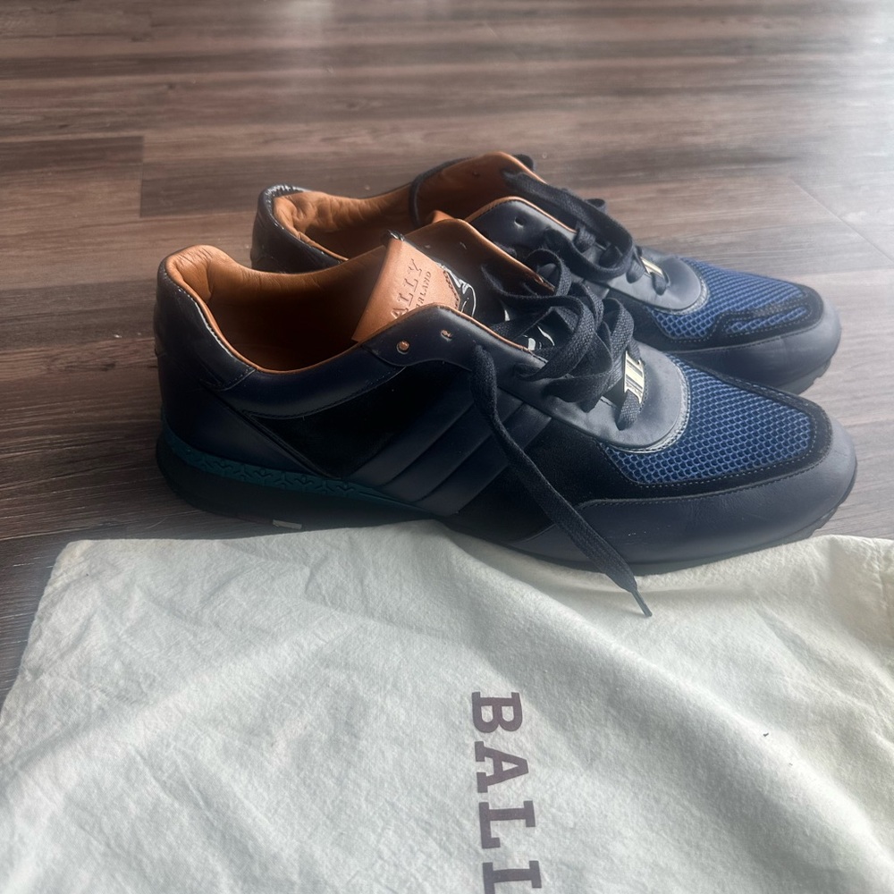 (Rare) Bally Men's Blue and Brown Sneakers leather on inside (clean)bag included